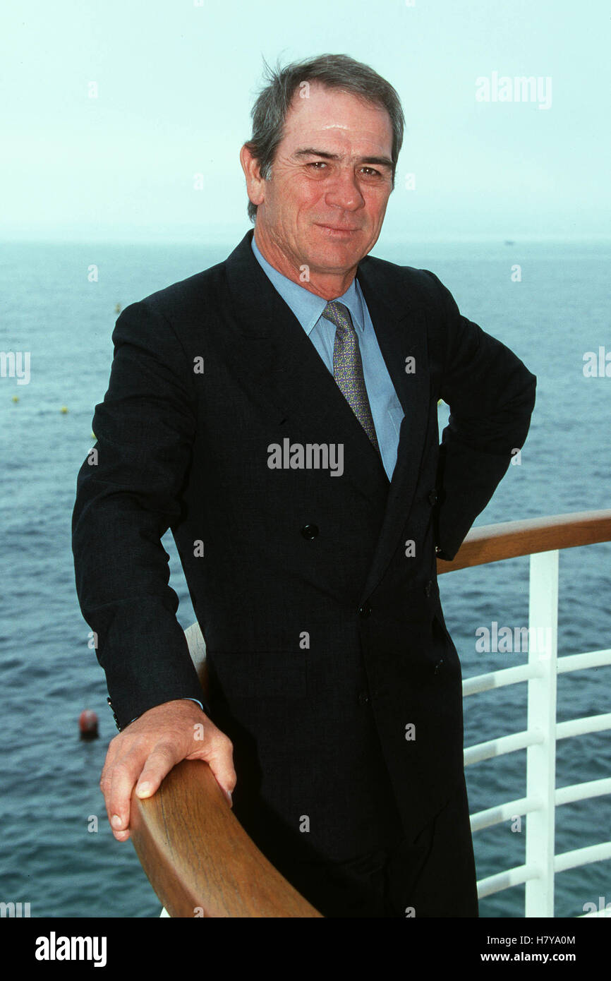TOMMY LEE JONES 53RD CANNES FILM FESTIVAL CANNES FRANCE 18 May 2000 Stock Photo