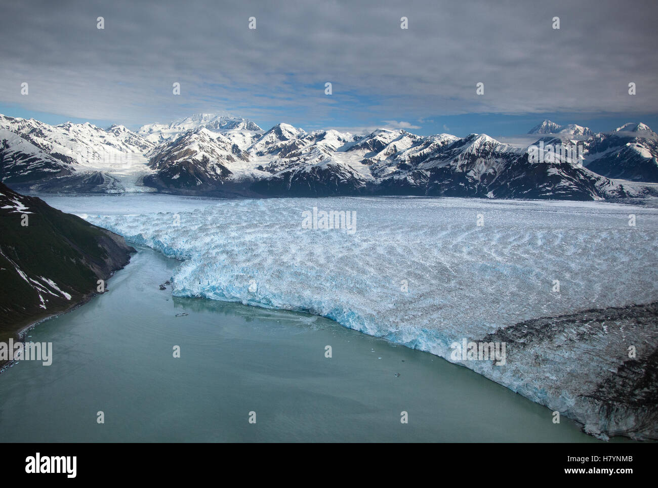Hubbard Glacier encroaching on Gilbert Point, Wrangell-St. Elias ...
