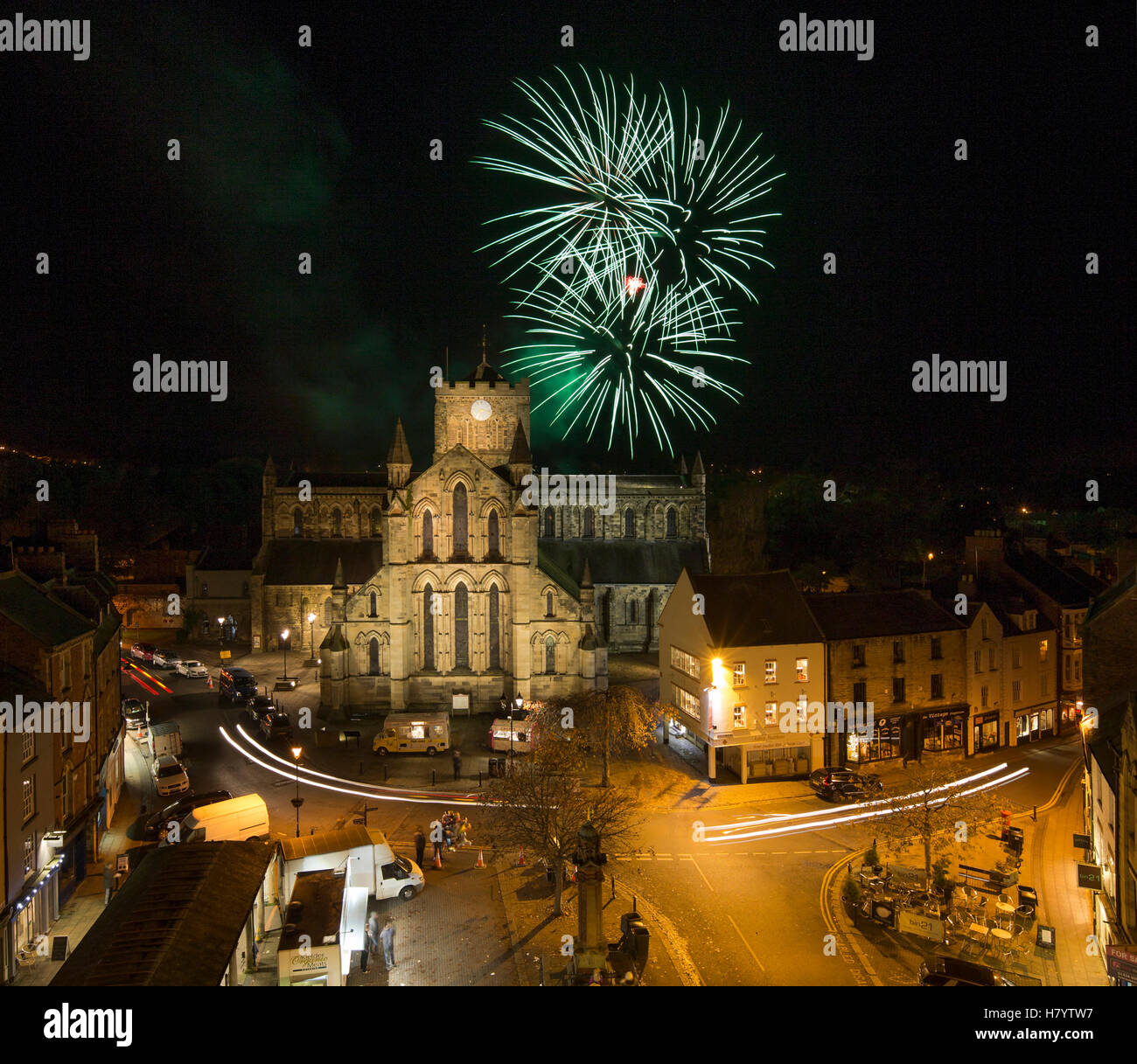 Abbey crowds hires stock photography and images Alamy