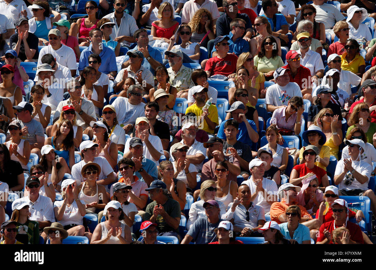 Spectators in the grandstand, U.S. Open 2009 Grand Slam Tournament, USTA Billie Jean National Tennis Center, New York, USA Stock Photo