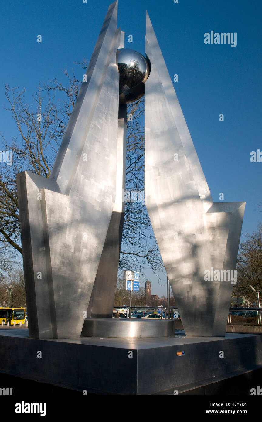 Sculpture 'Energie', Energy by G. Steinmann, Essen, Ruhrgebiet area, North Rhine-Westphalia Stock Photo