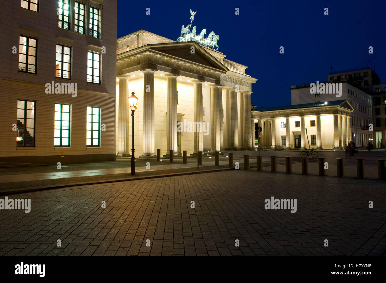 Brandenburger Tor Brandenburg Gate at night, Berlin Stock Photo