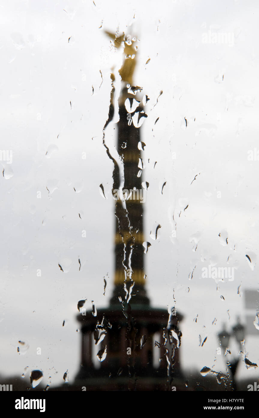 View through a rain-soaked window to the Victory Column, Berlin Stock Photo