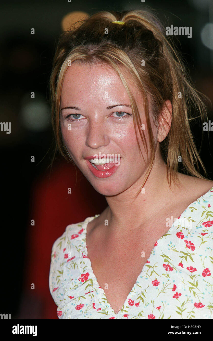 SARA COX SNATCH PREMIERE LONDON THE ODEON LEICESTER SQ LONDON ENGLAND 29 August 2000 Stock Photo