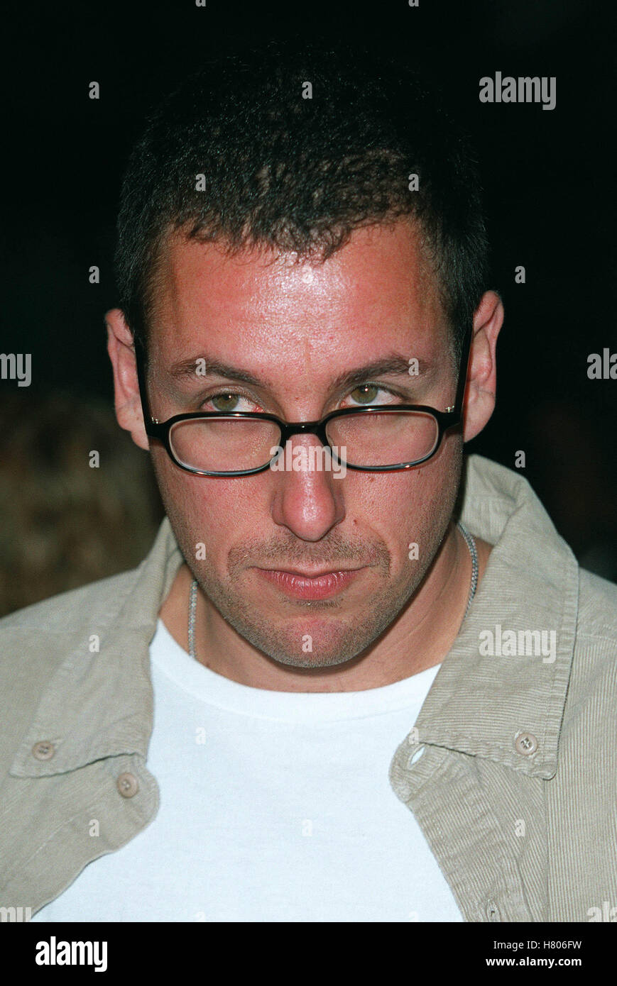 ADAM SANDLER "LITTLE NICKY" LA PREMIER HOLLYWOOD LA USA 11 November 2000 Stock Photo Alamy