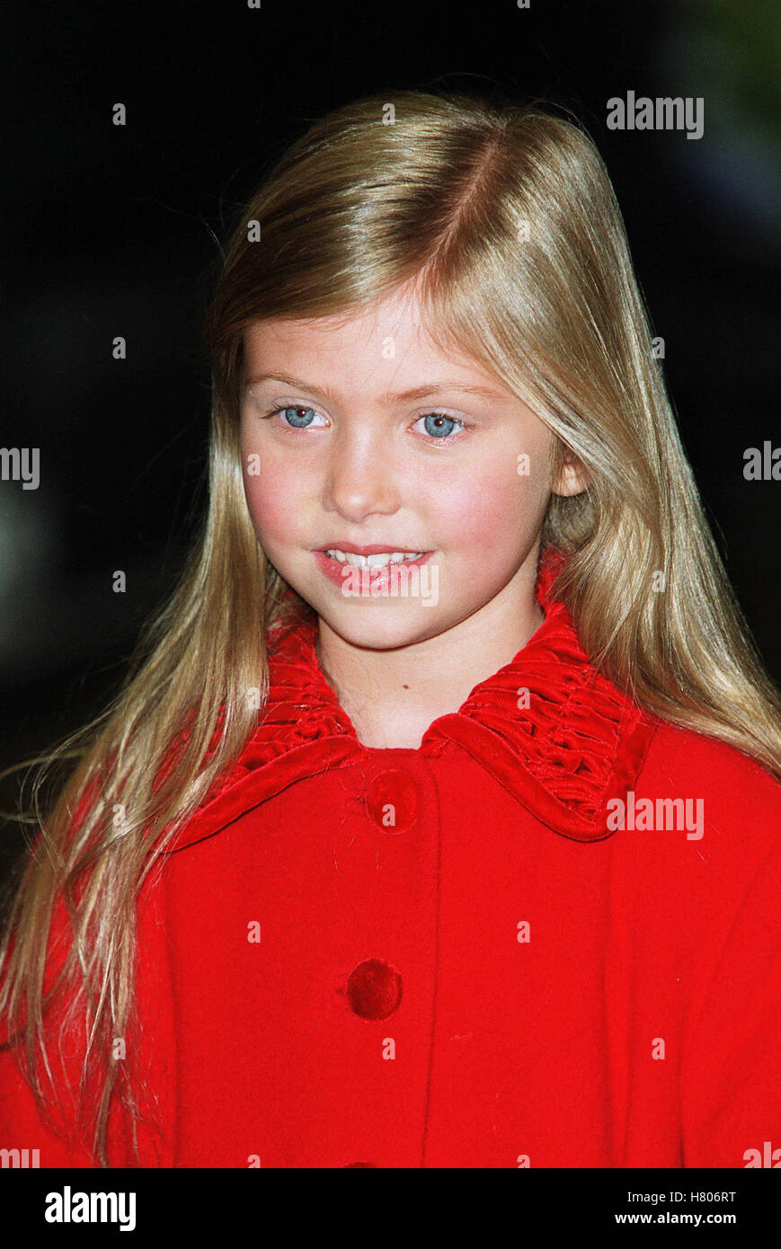 TAYLOR MOMSEN 'THE GRINCH' LONDON PREMIER THE ODEON LEICESTER SQ LONDON ENGLAND 15 November 2000 Stock Photo
