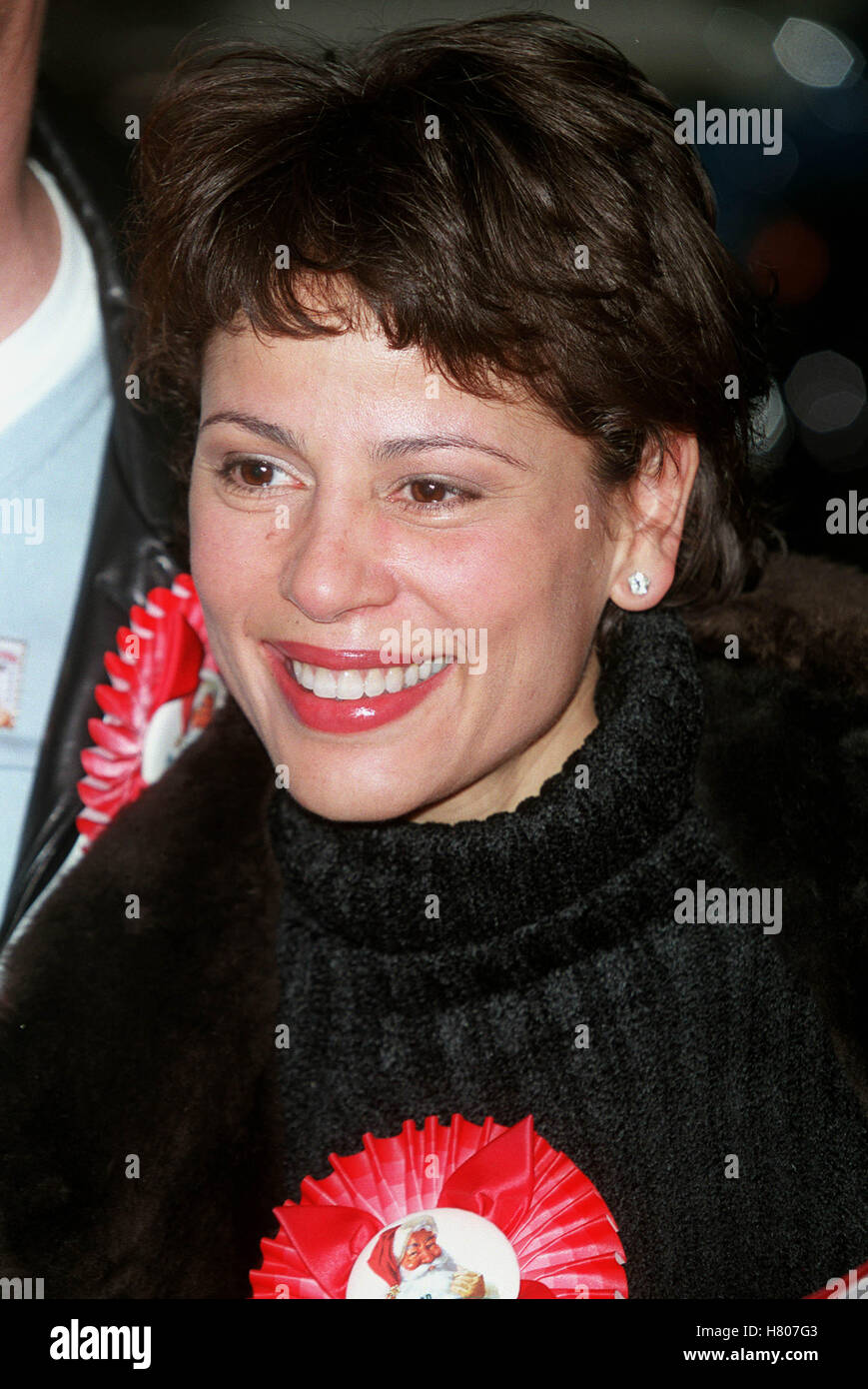 Roxann dawson star trek hi-res stock photography and images - Alamy