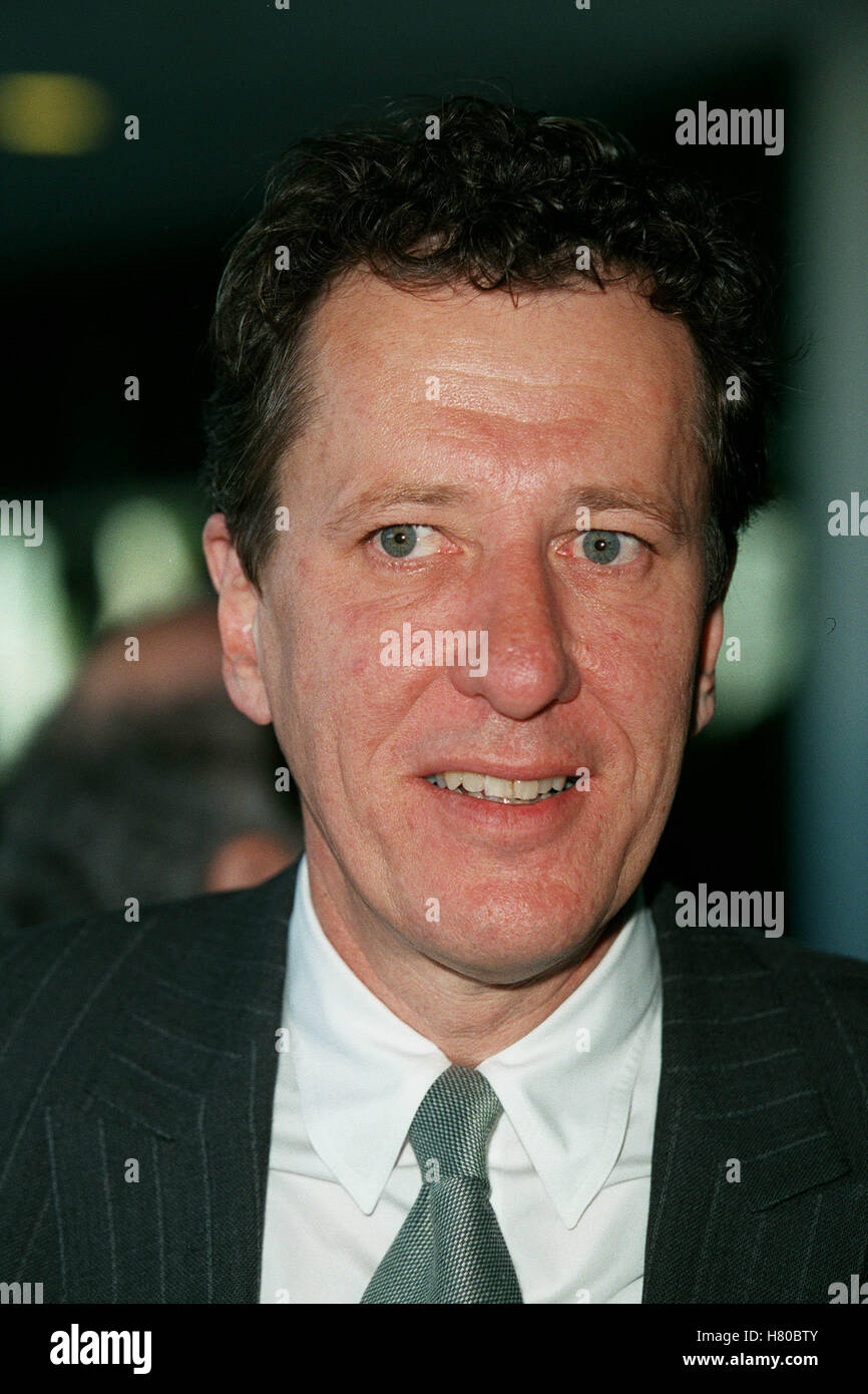 Geoffrey rush hi-res stock photography and images - Alamy