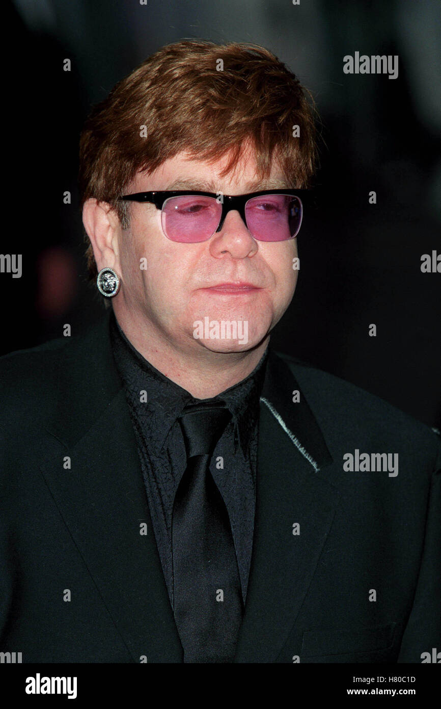 SIR ELTON JOHN LONDON ENGLAND 28 April 1999 Stock Photo Alamy