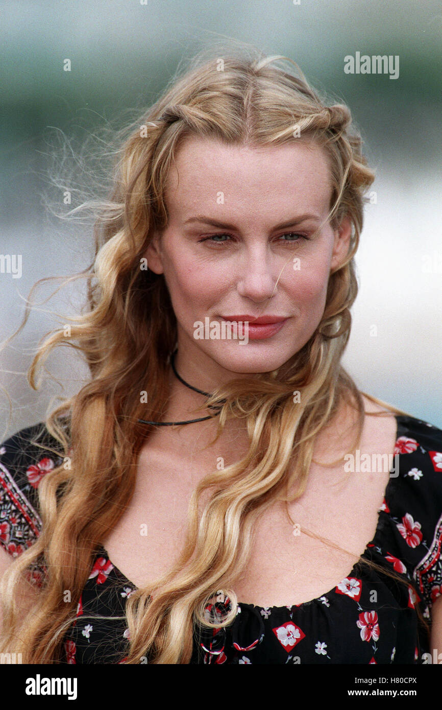 DARYL HANNAH 23 May 1999 Stock Photo - Alamy