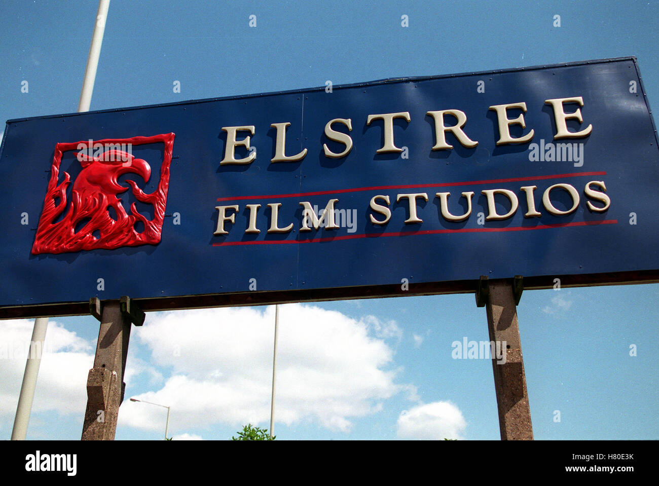 ELSTREE FILM STUDIOS LONDON ENGLAND 27 June 1999 Stock Photo