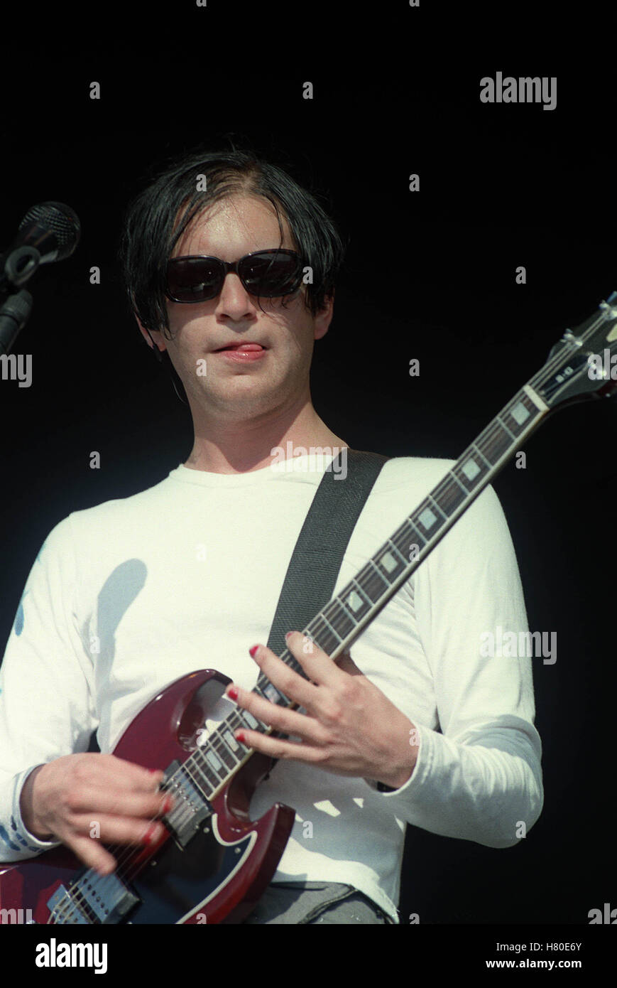 brian-molko-11-july-1999-stock-photo-alamy