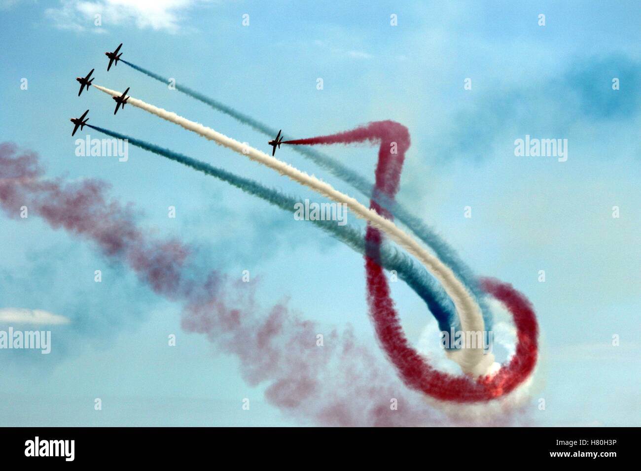 raf-red-arrows-display-armed-forces-day-cleethorpes-june-2016-stock