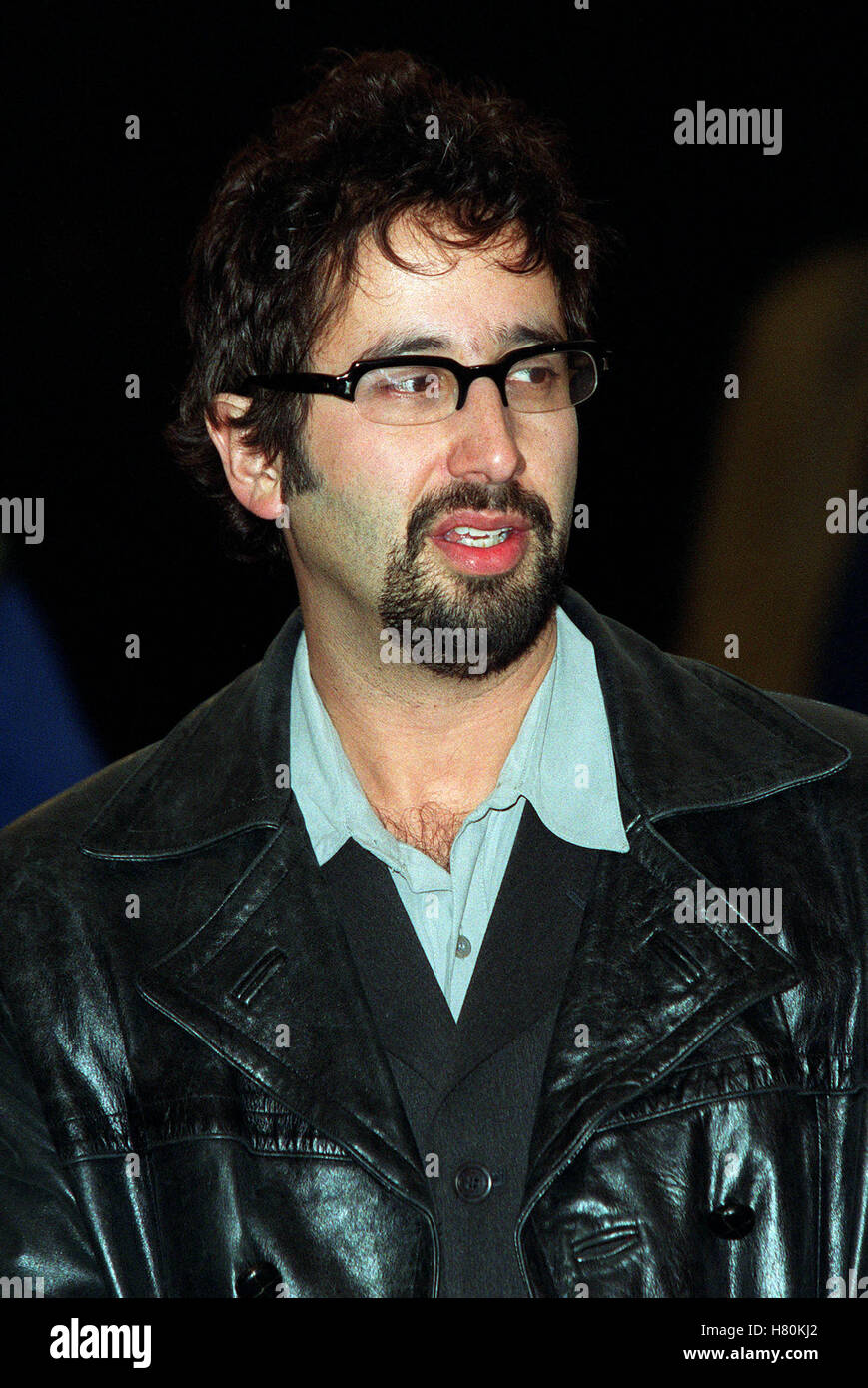 DAVID BADDIEL LONDON ENGLAND 18 December 1999 Stock Photo - Alamy