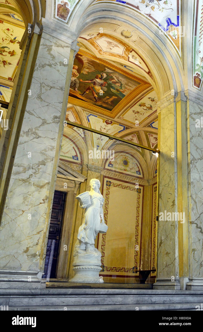 Palazzo Tomaso Spinola entrance hall; World heritage UNESCO site Salita