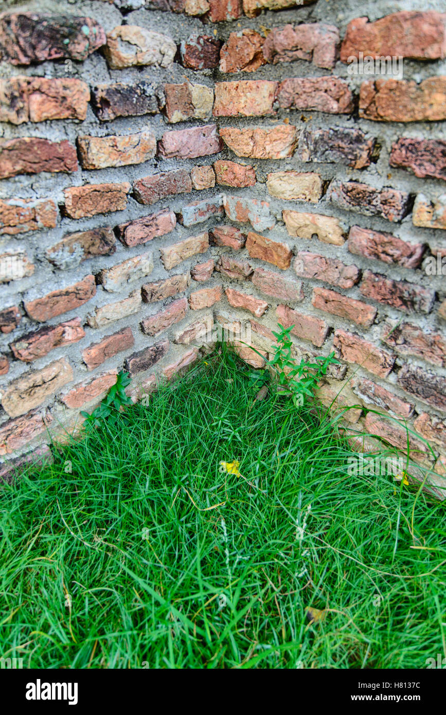 Hydrant old brick wall hi-res stock photography and images - Alamy