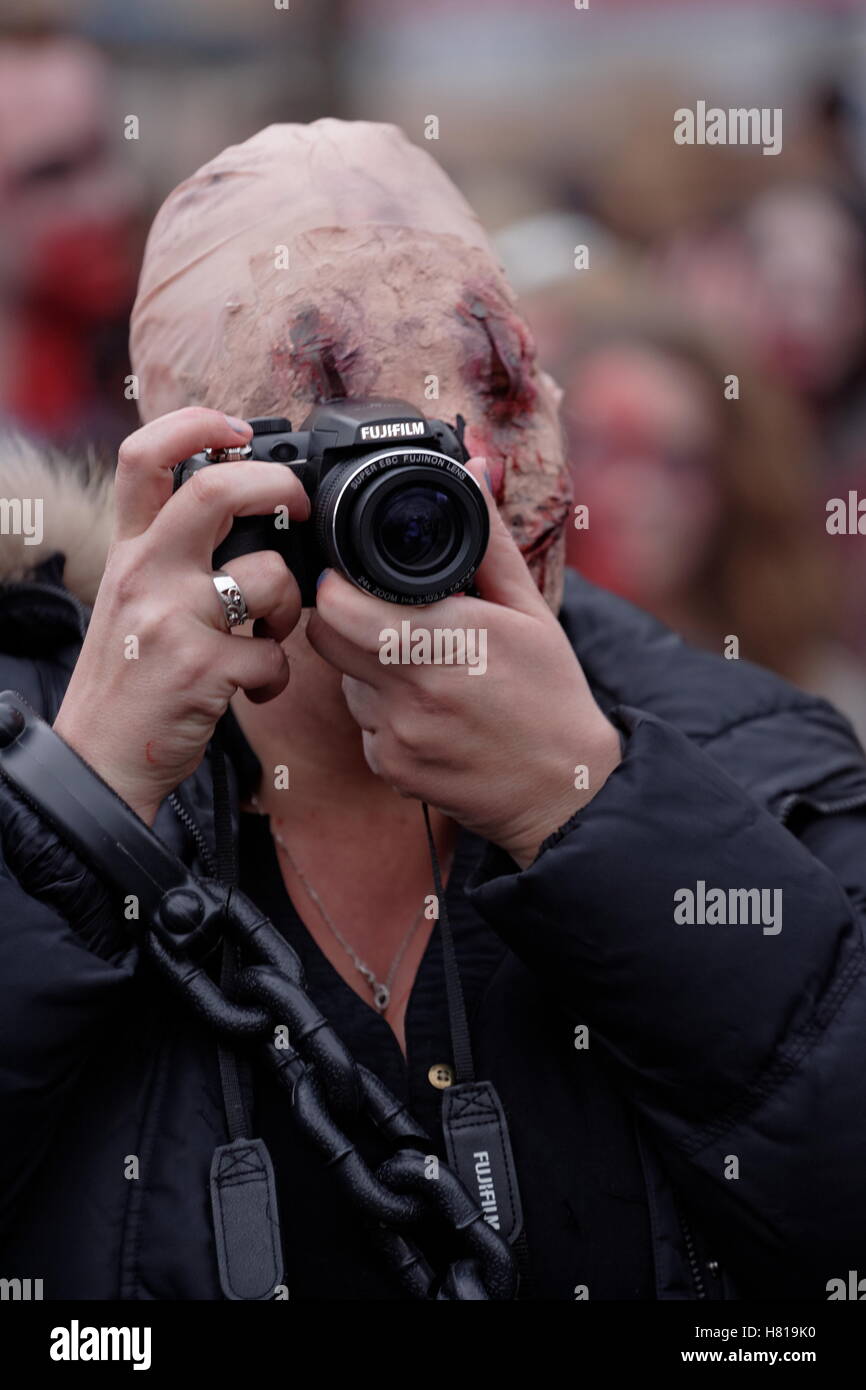 Male amateur photographer camera hi-res stock photography and images