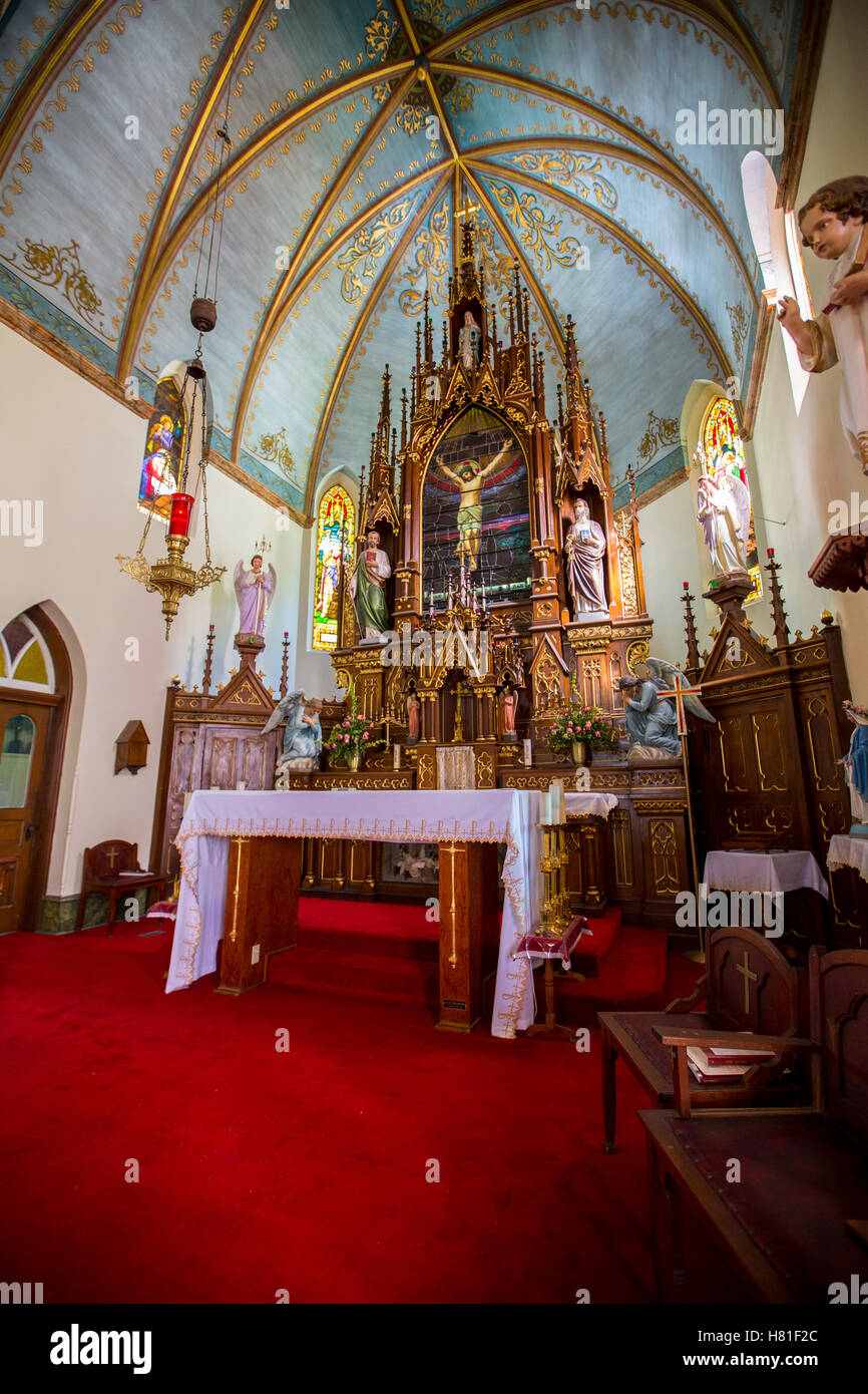 Altar area hires stock photography and images Alamy