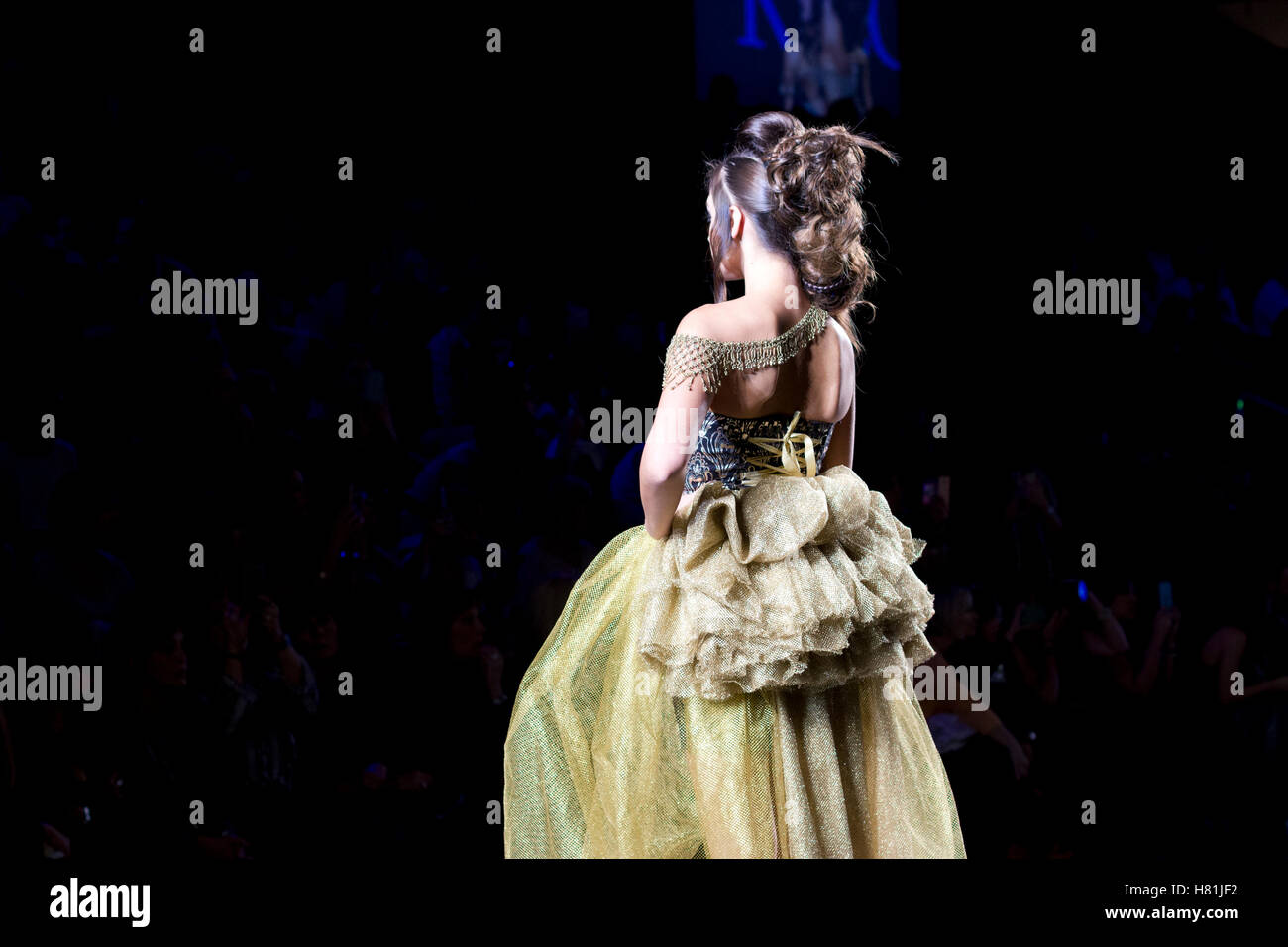 L'oreal hair hi-res stock photography and images - Alamy L'oreal hair hi-res stock photography and images - Alamy
