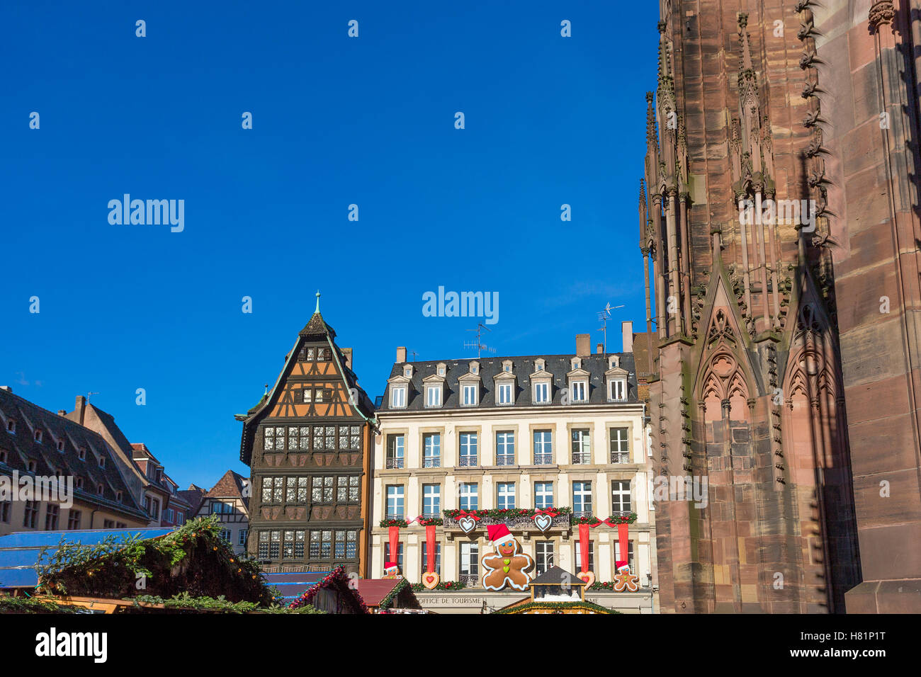 The Maison Kammerzell, in Cathedral plaza, the most famous buildings of Strasbourg in  christmastime, Strasbourg, wine route. Stock Photo