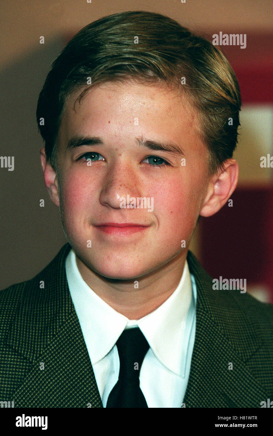 HALEY JOEL OSMENT 7TH CRITICS CHOICE AWARDS BEVERLY HILLS HOTEL LA USA
