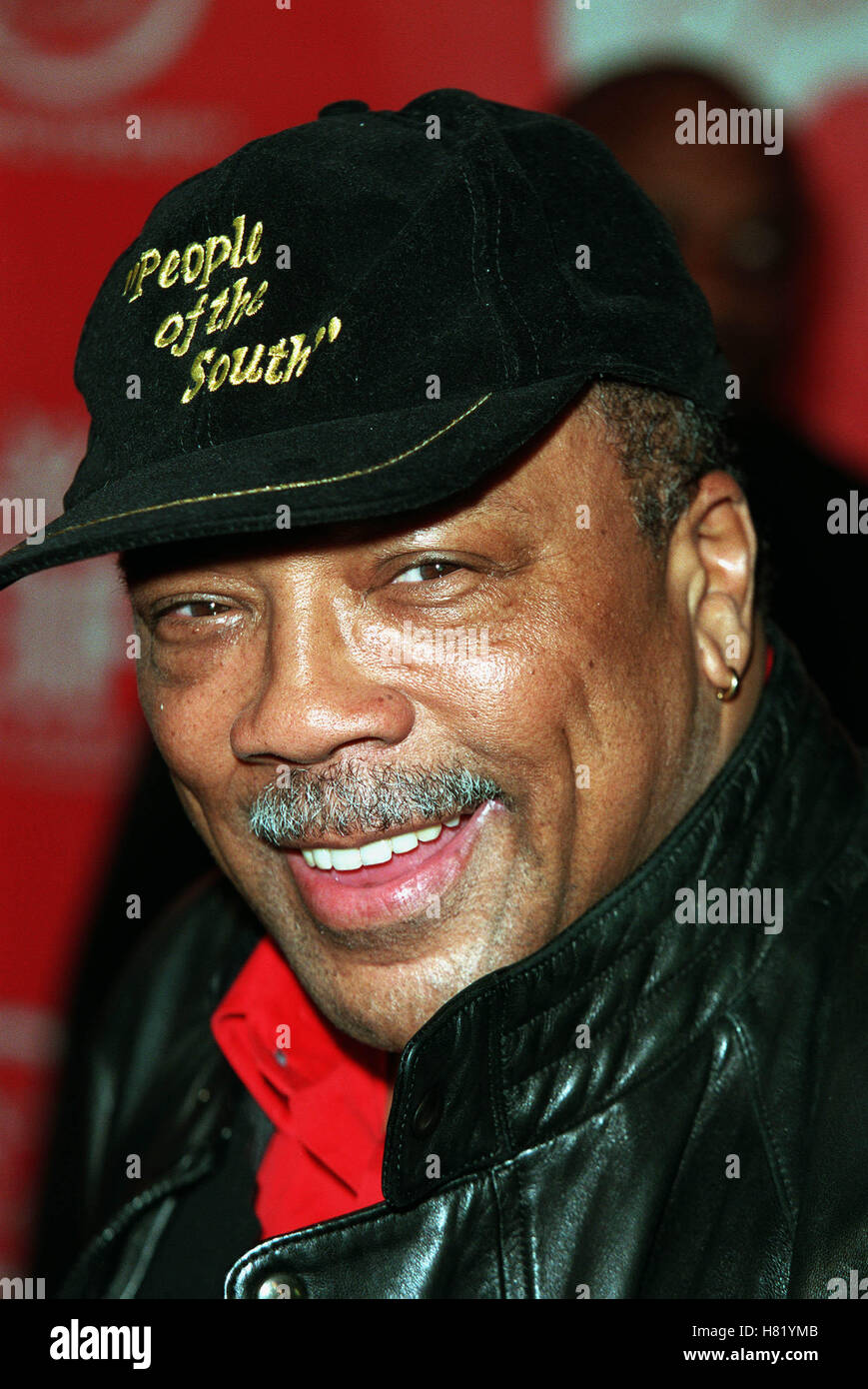 QUINCY JONES 'LOVE ROCKS' CONCERT FOR BONO KODAK THEATRE HOLLYWOOD LA USA 14 February 2002 Stock Photo