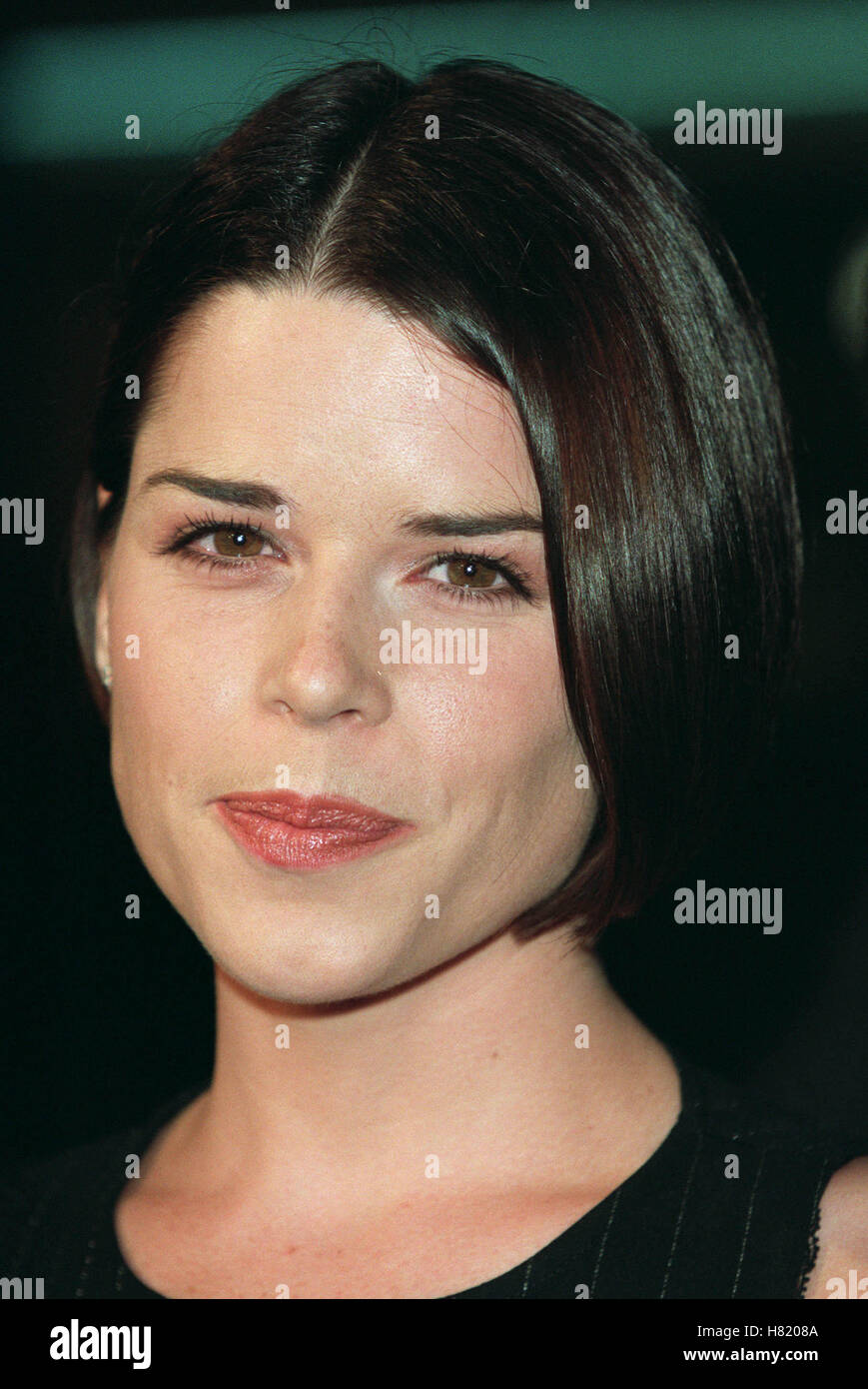 Neve campbell actress hi-res stock photography and images - Alamy