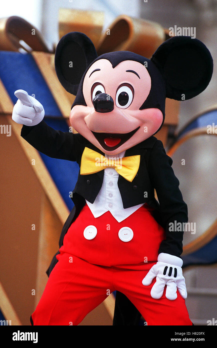 MICKEY MOUSE MAGIC KINGDOM ORLANDO 01 April 2002 Stock Photo - Alamy