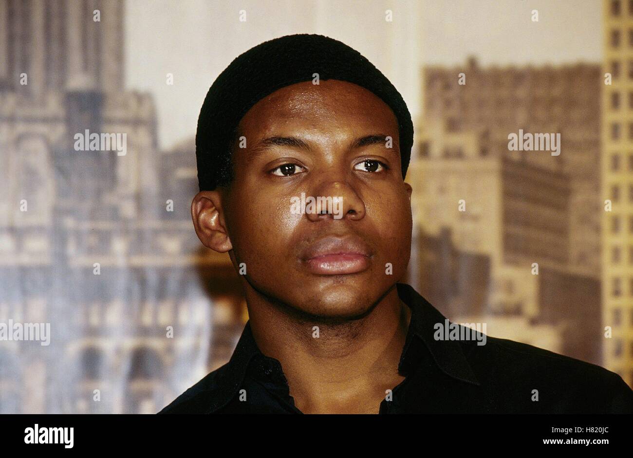 LEONARD ROBERTS JOE AND MAX 01 February 2002 Stock Photo - Alamy