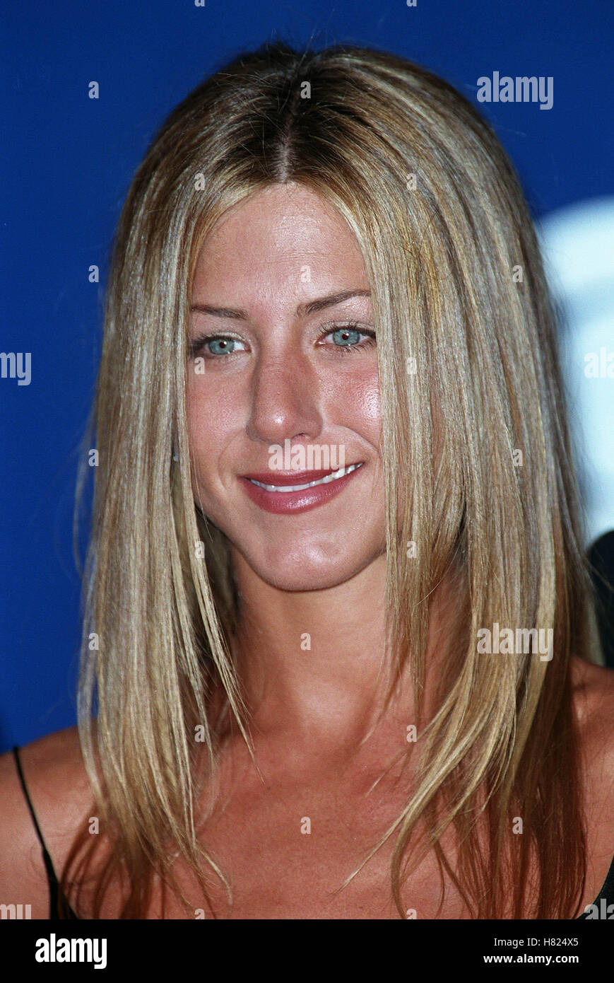 JENNIFER ANISTON LOS ANGELES USA 09 January 2000 Stock Photo - Alamy
