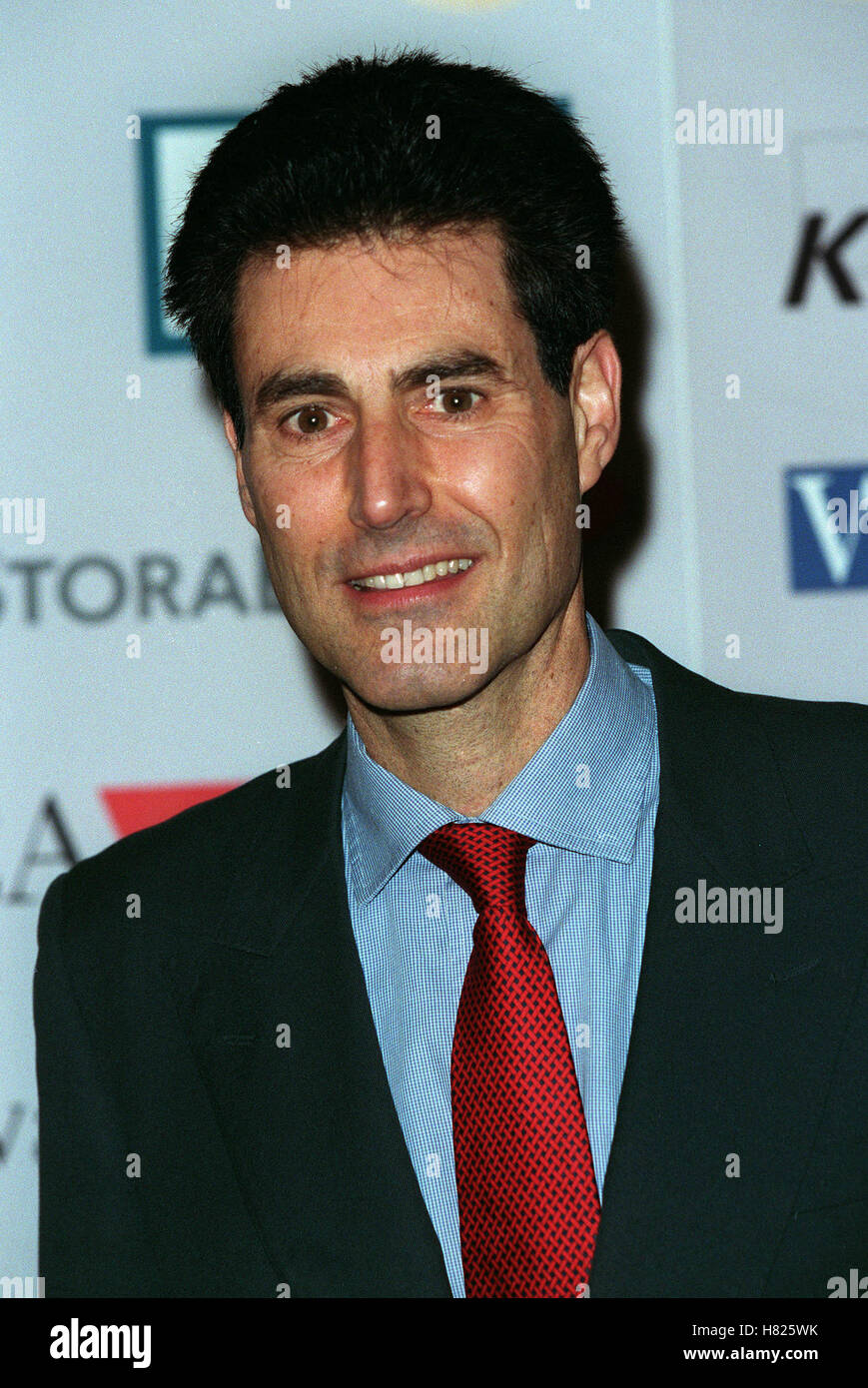 URI GELLER LONDON ENGLAND 04 February 2000 Stock Photo