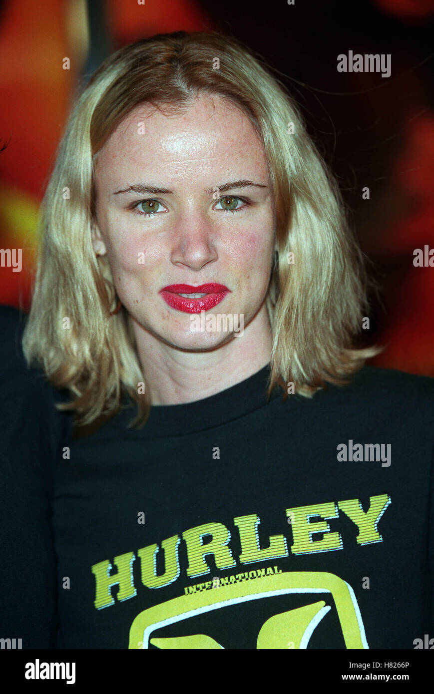 JULIETTE LEWIS LOS ANGELES USA 02 February 2000 Stock Photo - Alamy