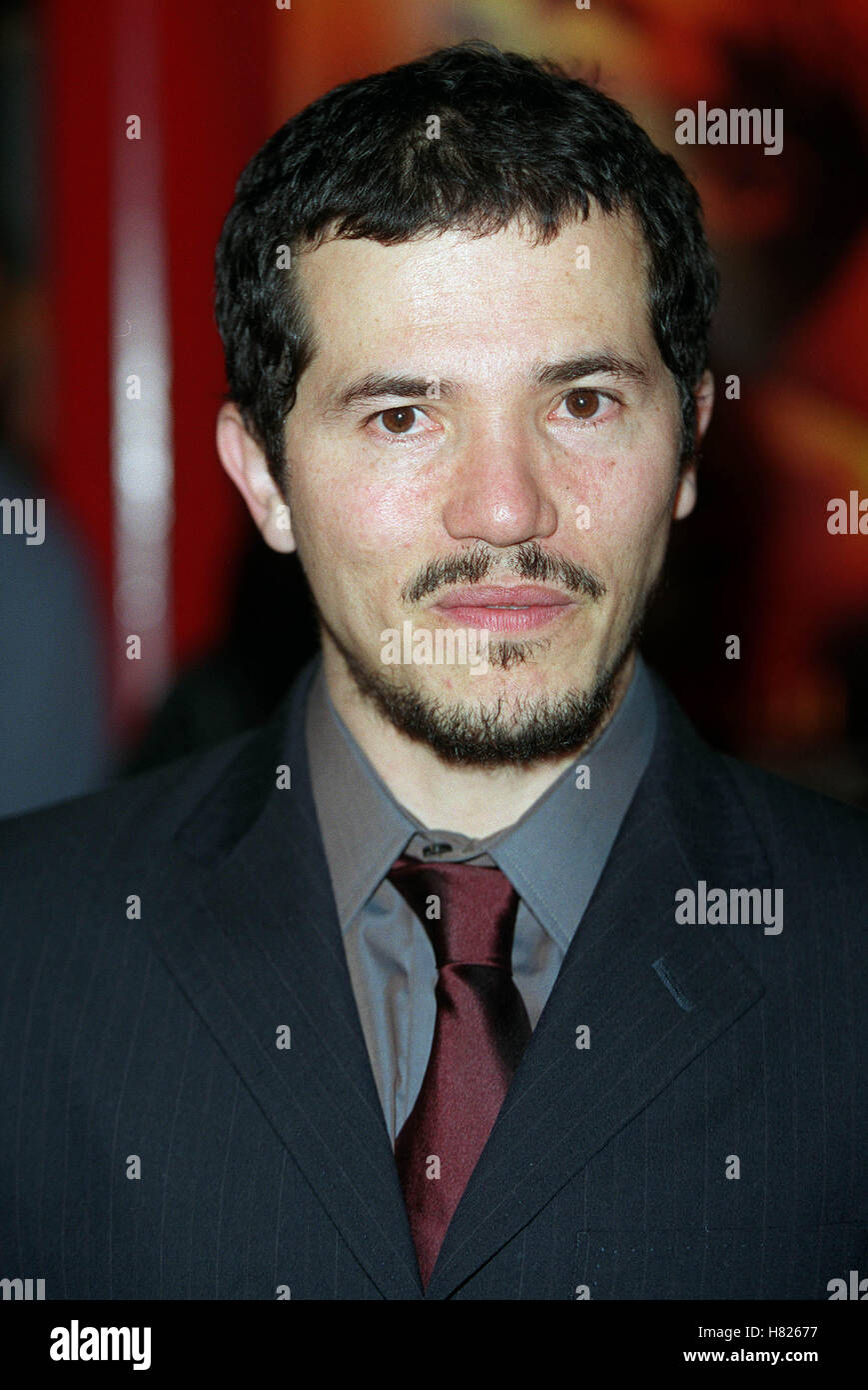 JOHN LEGUIZAMO LOS ANGELES USA 02 February 2000 Stock Photo Alamy