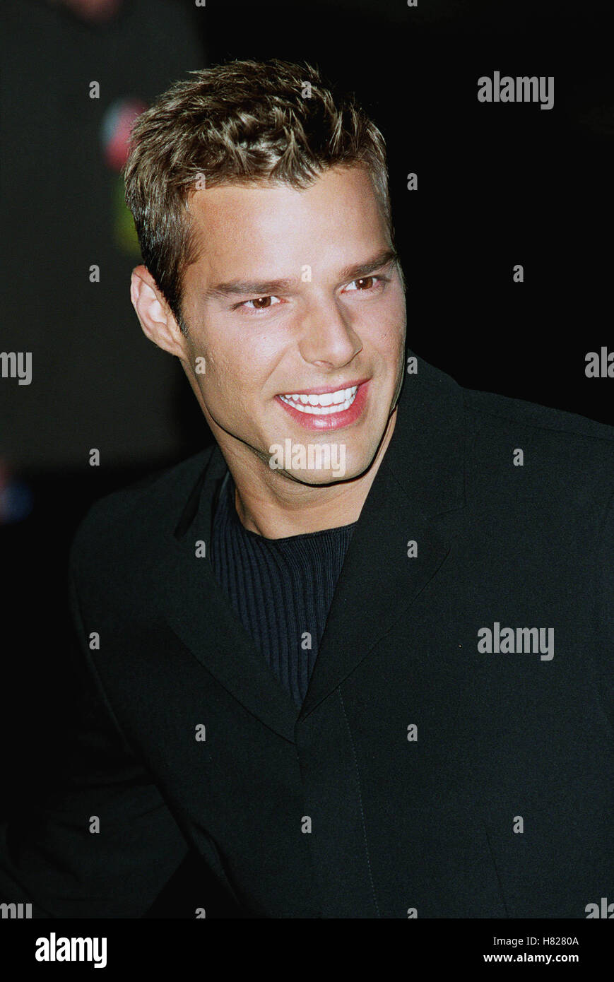 RICKY MARTIN LONDON ENGLAND 04 March 2000 Stock Photo