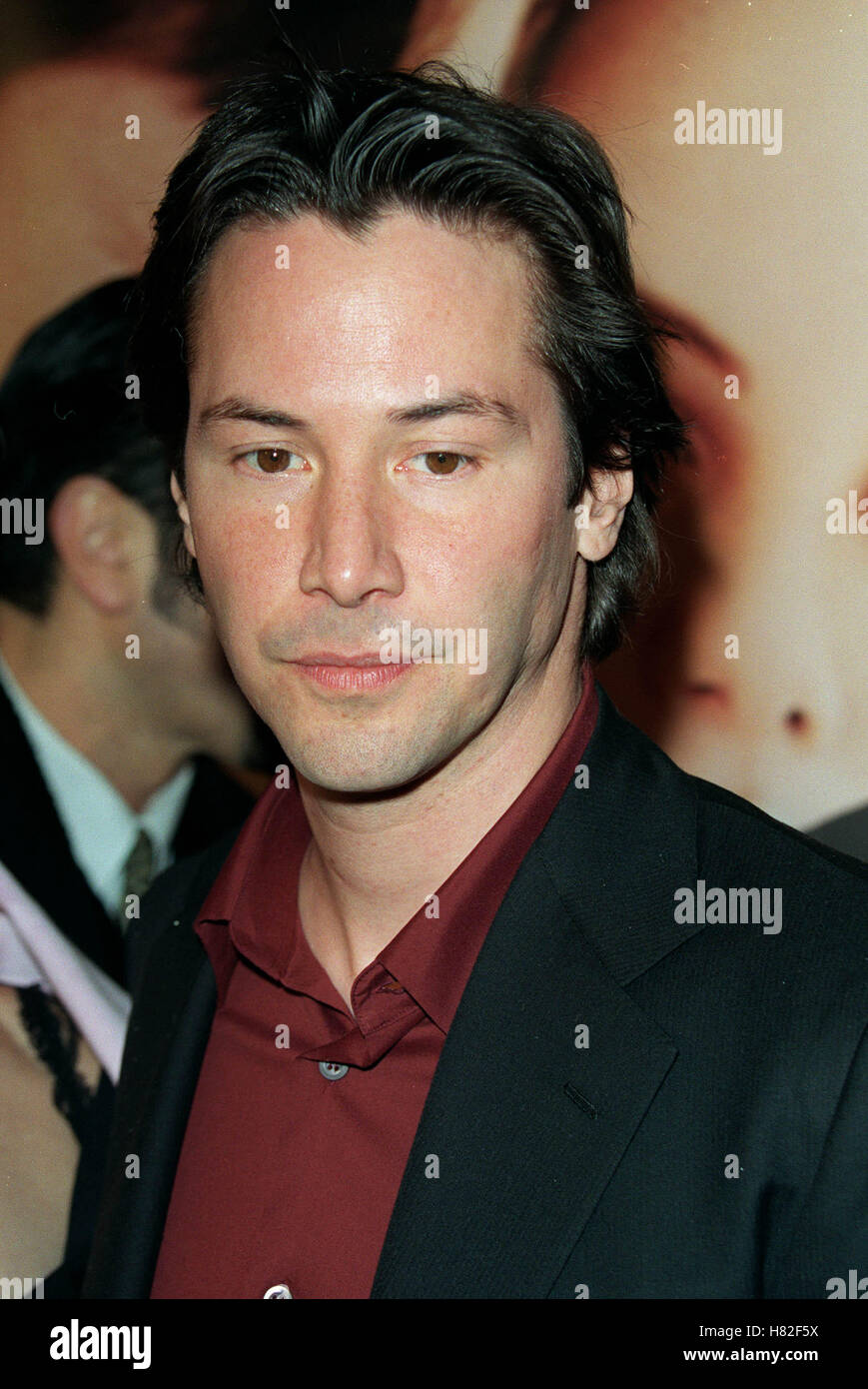 KEANU REEVES "SWEET NOVEMBER" LA PREMIER WESTWOOD LA USA 12 February 2001 Stock Photo Alamy