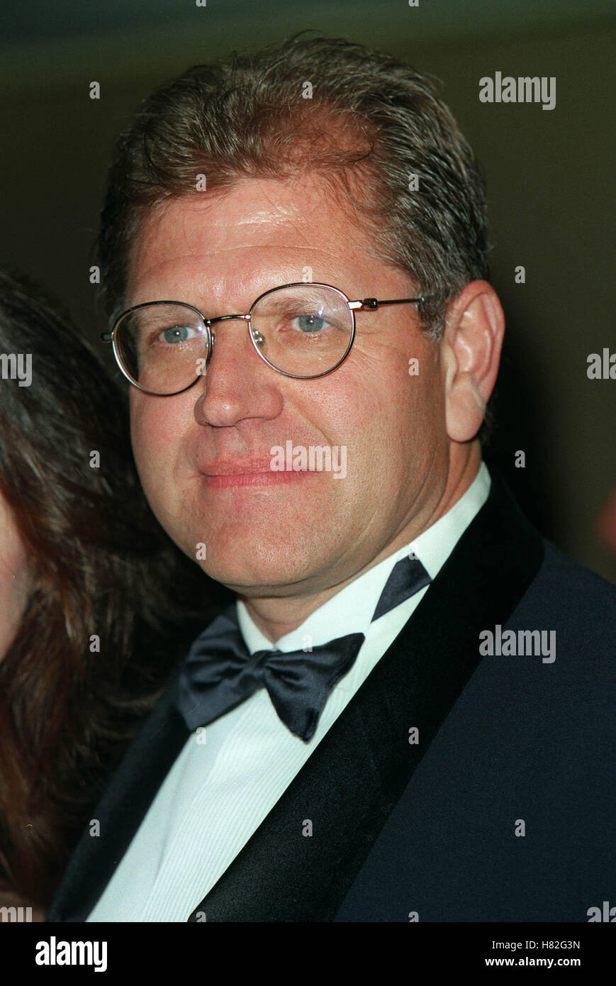 ROBERT ZEMECKIS ACE EDDIE AWARDS BEVERLY HILLS LA USA 25 February 2001