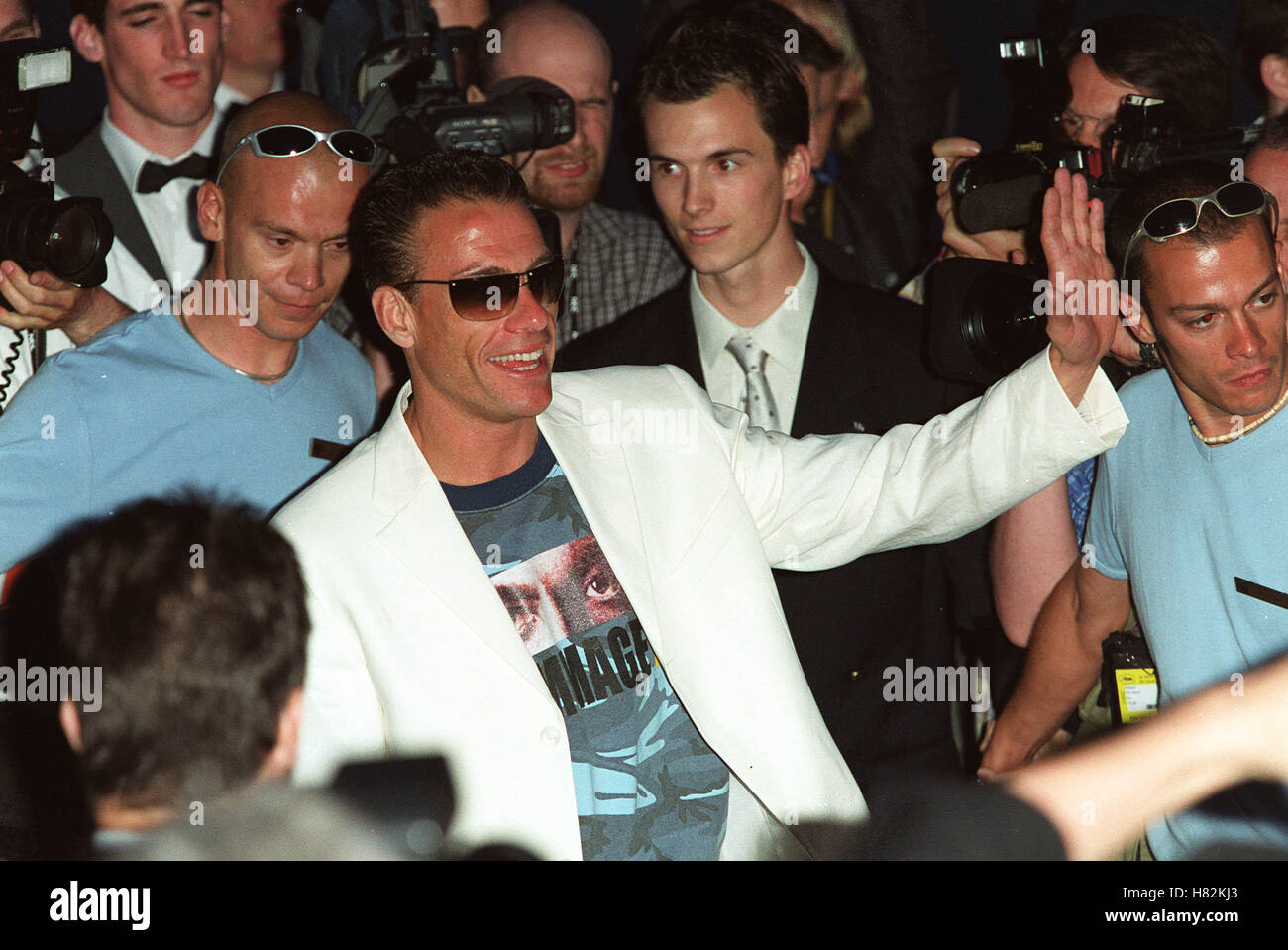 JEAN-CLAUDE VAN DAMME CANNES FILM FESTIVAL CANNES FRANCE EUROPE 14 May 2001 Stock Photo