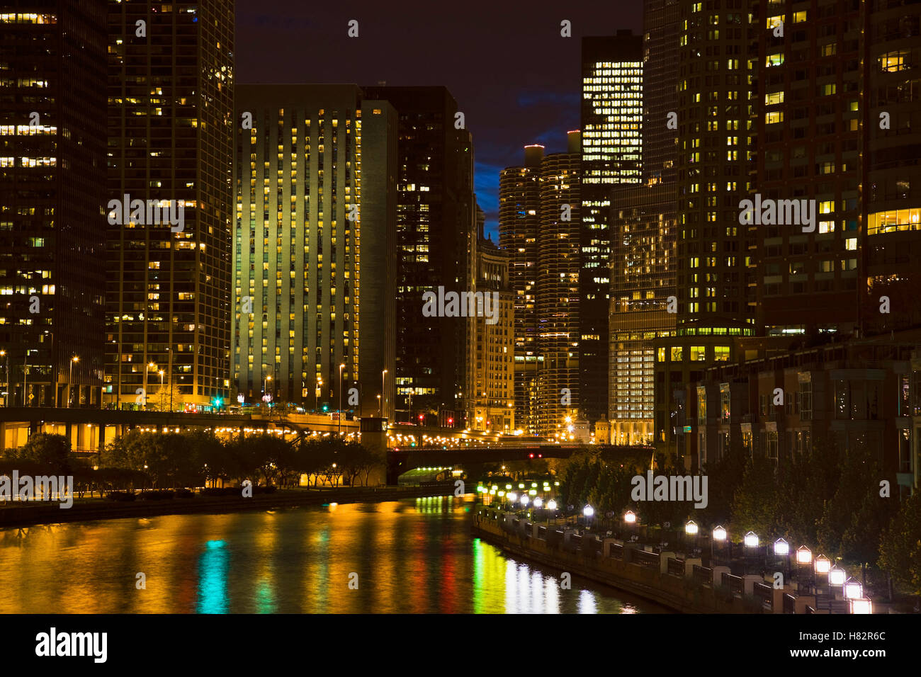 Skyline of Chicago along the river. Chicago, Illinois, USA Stock Photo ...