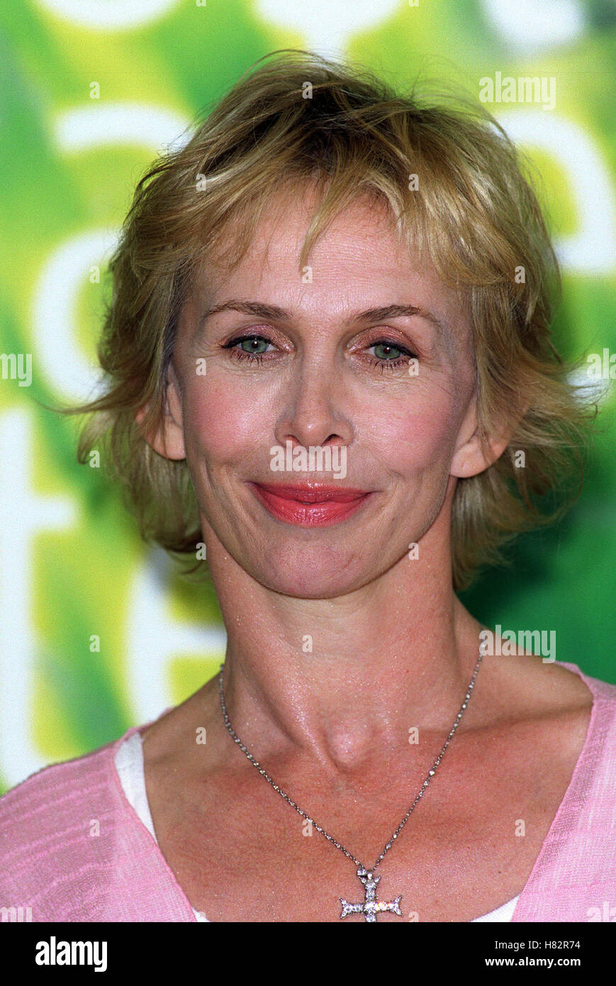 TRUDIE STYLER 'ME WITHOUT YOU' PHOTOCALL VENICE FILM FESTIVAL 2001 ITALY 03 September 2001 Stock Photo