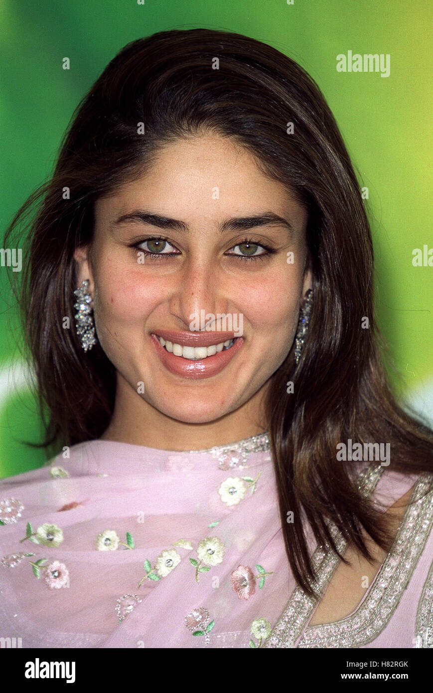 KAREENA KAPOOR "ASOKA" PHOTOCALL VENICE FILM FESTIVAL 2001 ITALY 08