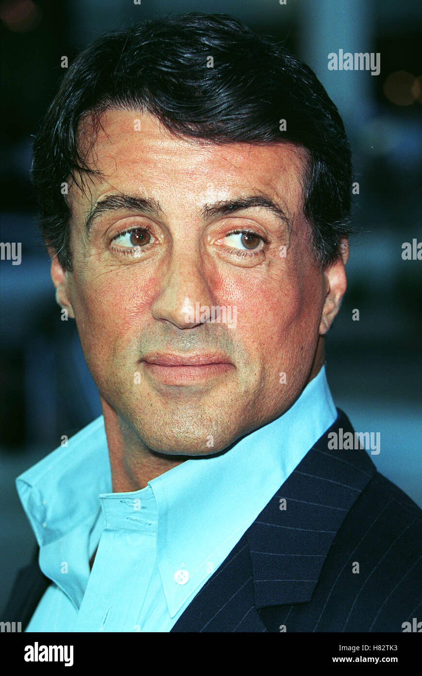 SYLVESTER STALLONE 'ORIGINAL SIN' FILM PREMIERE HOLLYWOOD LOS ANGELES USA 31 July 2001 Stock Photo