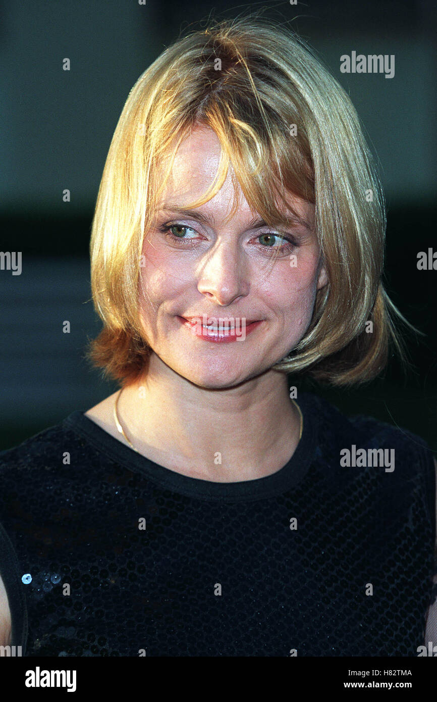 NASTASSJA KINSKI 'AMERICAN RHAPSODY' PREMIERE HOLLYWOOD LOS ANGELES USA 03 August 2001 Stock Photo