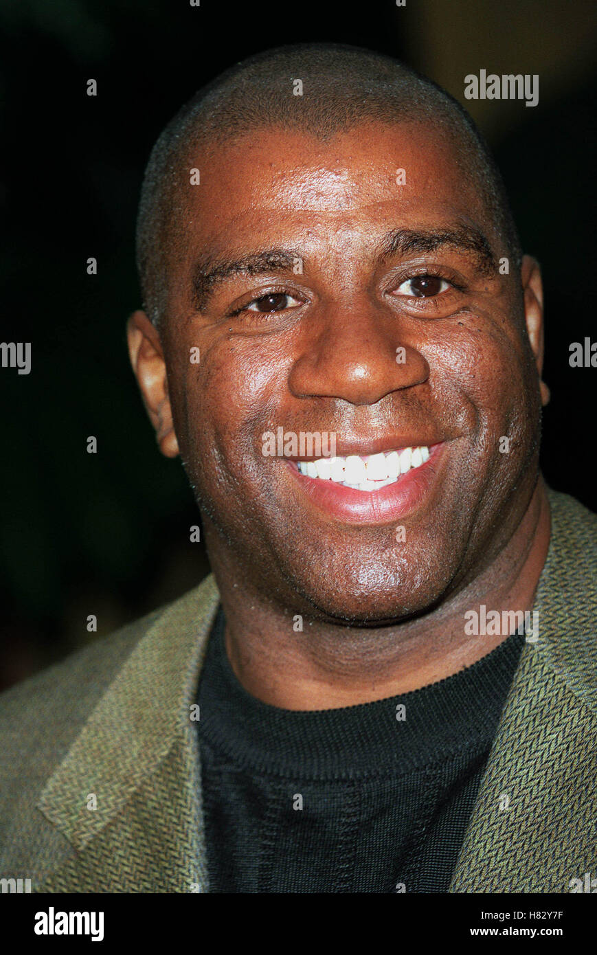 MAGIC JOHNSON. "THE WASH" FILM PREMIER LA HOLLYWOOD LA USA 12 November