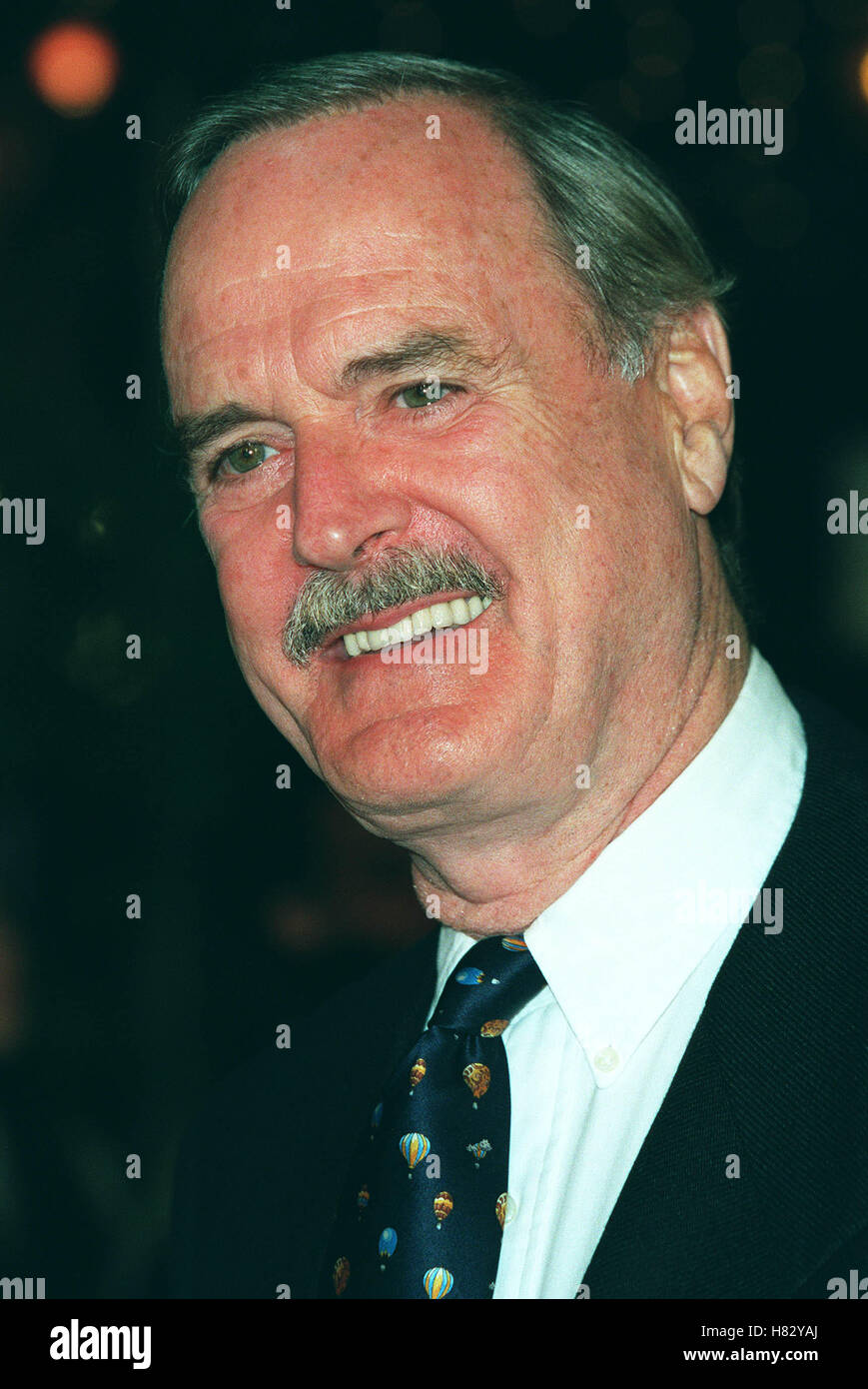 JOHN CLEESE