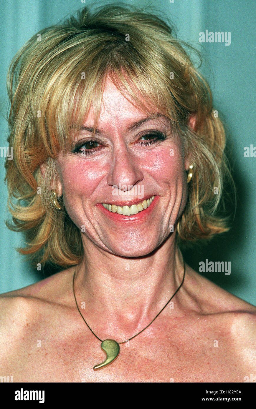 mature british judith Amatuer lesbian tgp