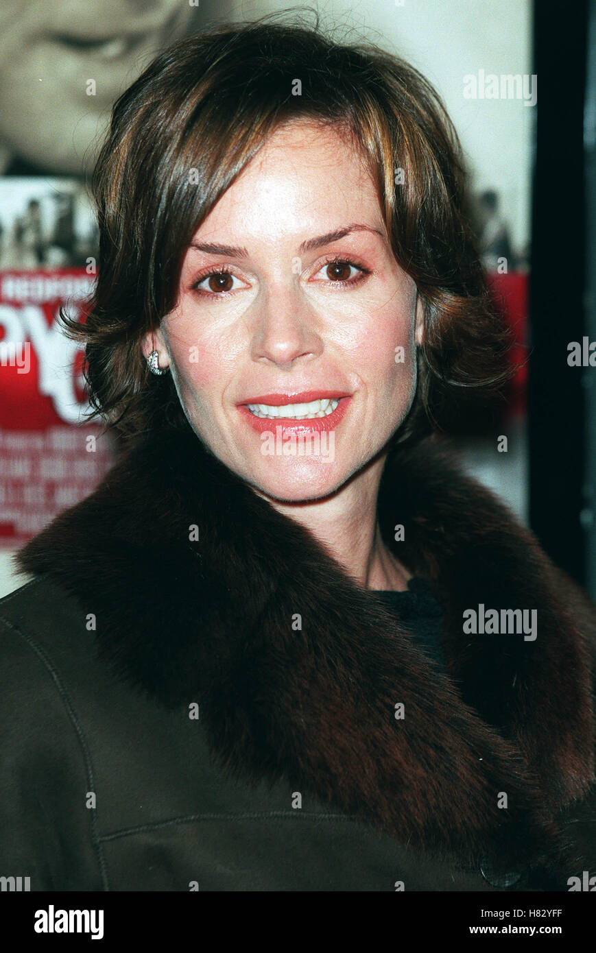 EMBETH DAVIDTZ SPY GAME WORLD PREMIERE LOS ANGELES USA 19 November 2001 Stock Photo