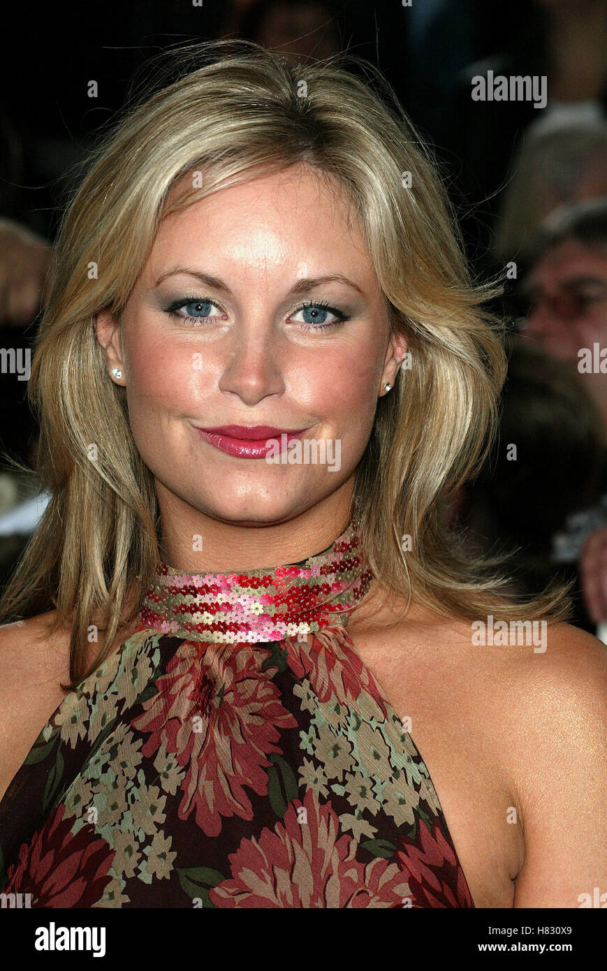 KIM MEDCALF DI1340 BBC TELEVISION CENTRE LONDON 18 May 2002 Stock Photo