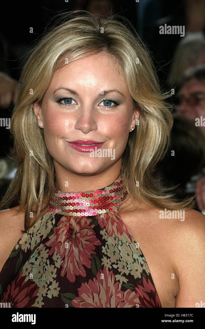 KIM MEDCALF SOAP AWARDS 2002 BBC TELEVISION CENTRE LONDON ENGLAND 18 May 2002 Stock Photo