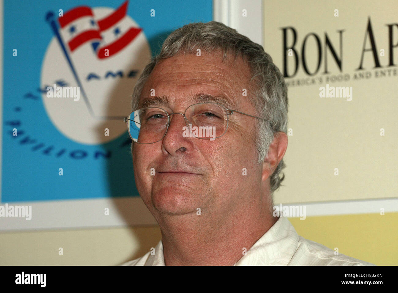 RANDY NEWMAN CANNES FILM FESTIVAL 2002 CANNES FILM FESTIVAL CANNES FRANCE 17 May 2002 Stock Photo
