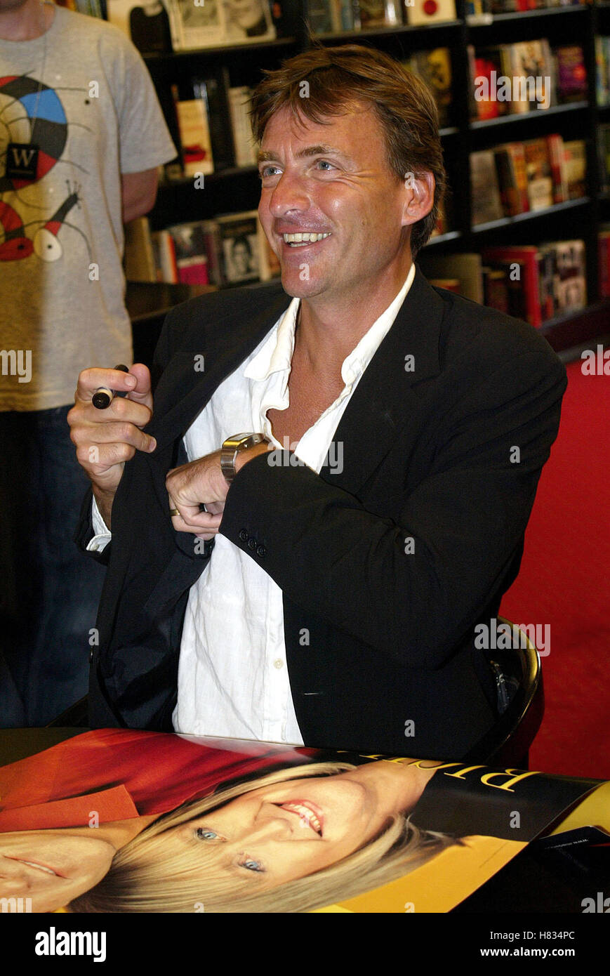 RICHARD MADELEY WATERSTONES BOOK SIGNING WATERSTONES LEEDS ENGLAND 16